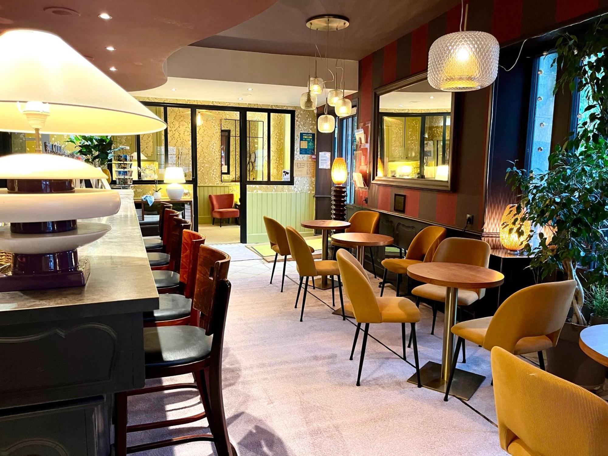 Logis Hotel Des Messageries Арбуа Екстер'єр фото