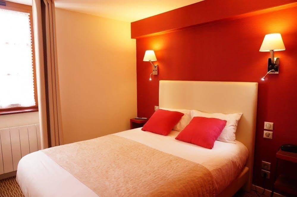 Logis Hotel Des Messageries Арбуа Екстер'єр фото