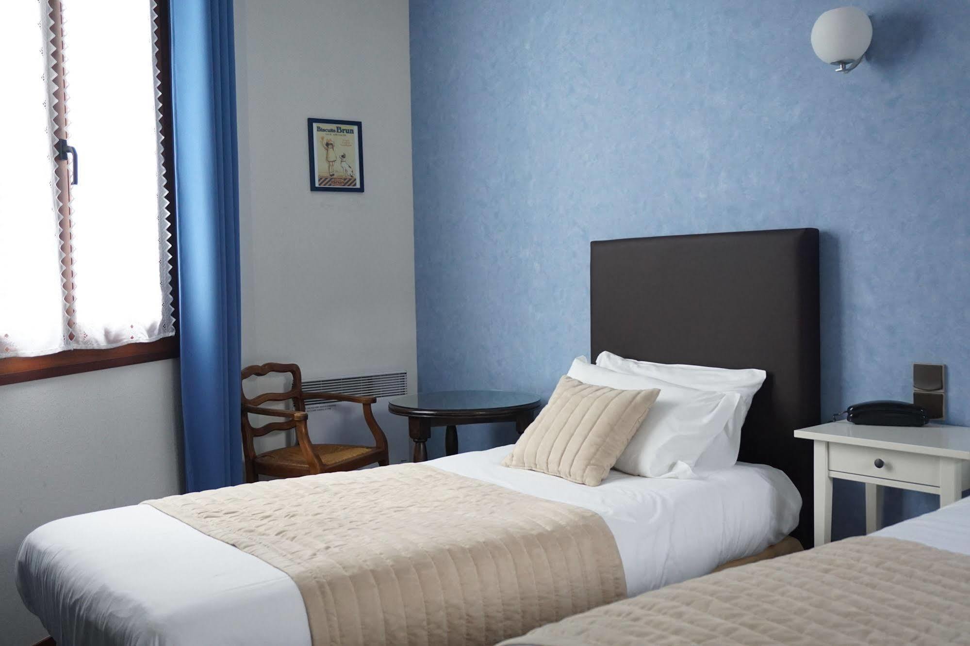Logis Hotel Des Messageries Арбуа Екстер'єр фото